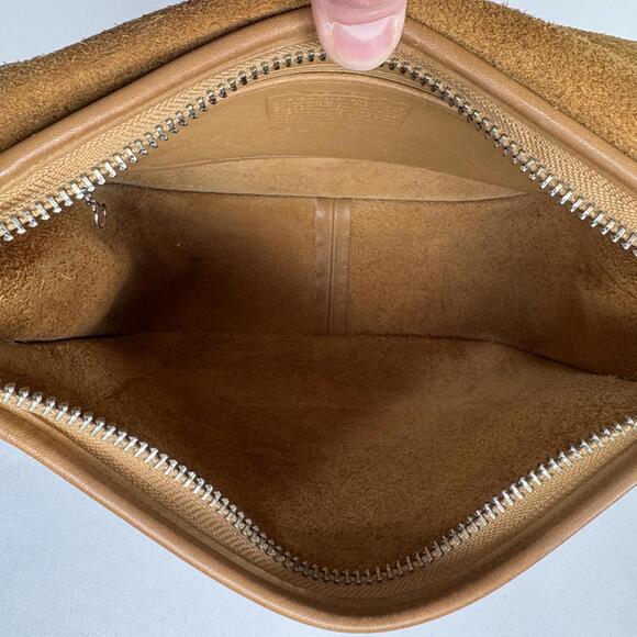 Sold - Picture 5 of 9